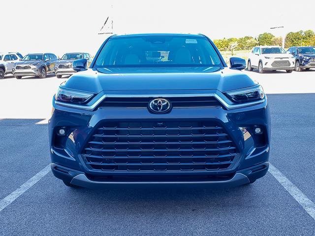 New 2026 Toyota Grand Highlander Limited video 2