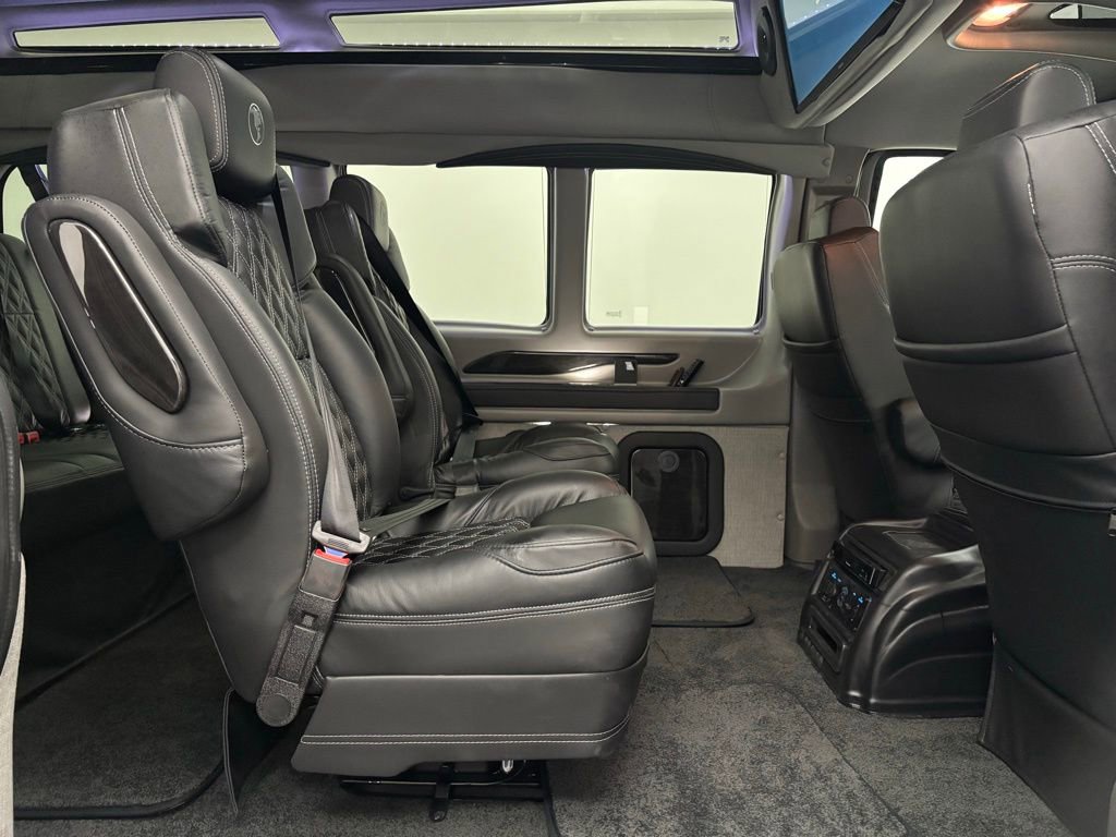 New 2025 GMC Savana 2500 w/ Driver Convenience Package image 27