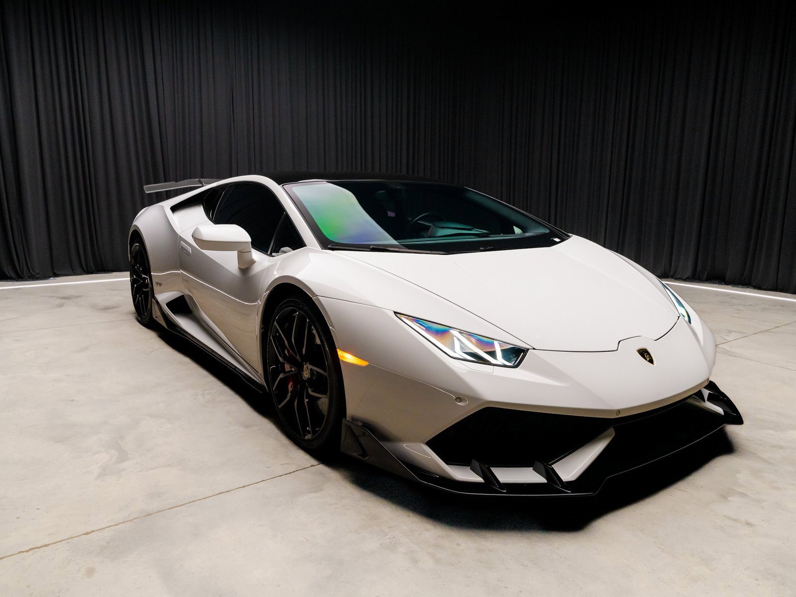 Used 2015 Lamborghini Huracan LP 610-4 image 10