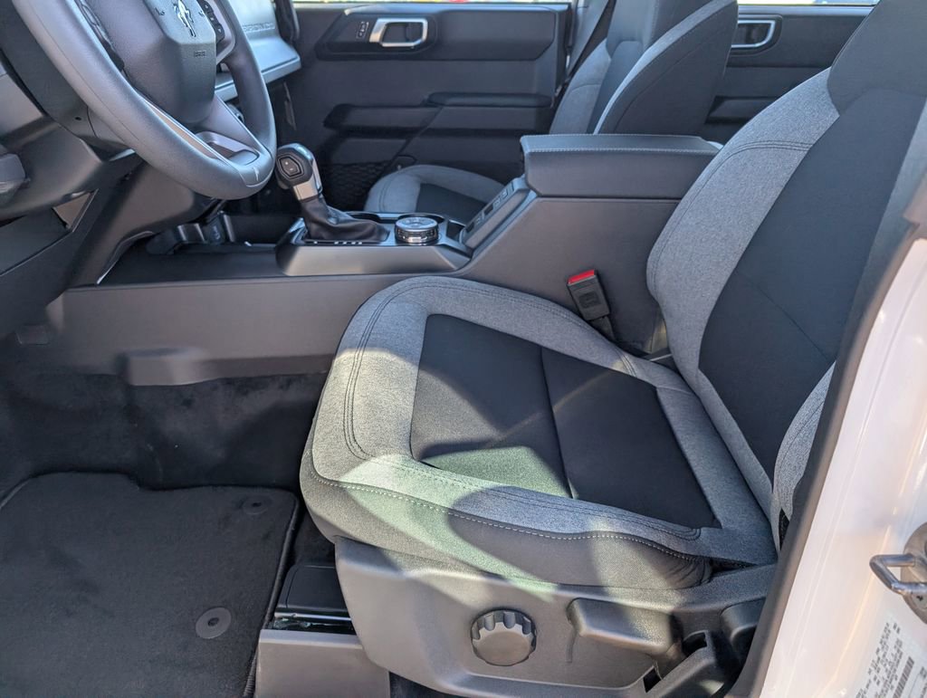 New 2025 Ford Bronco 4-Door image 9