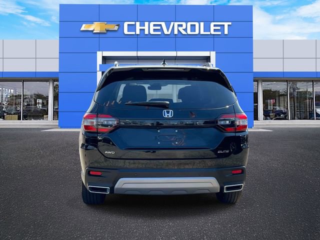 Used 2023 Honda Pilot Elite image 7