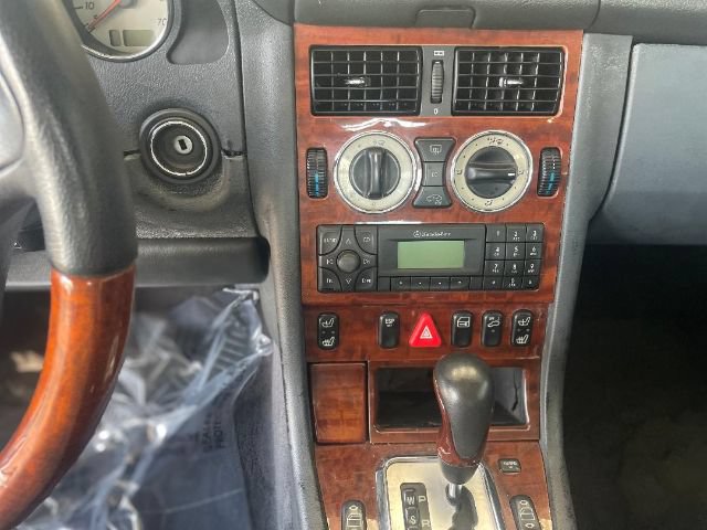 Used 2001 Mercedes-Benz SLK 320 image 16