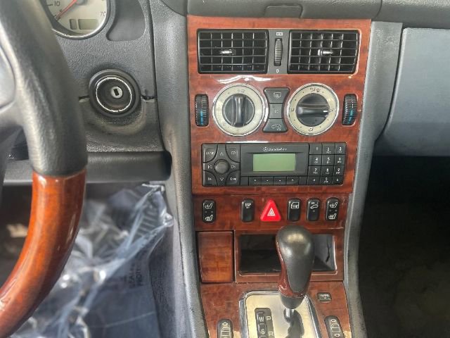 Used 2001 Mercedes-Benz SLK 320 image 16