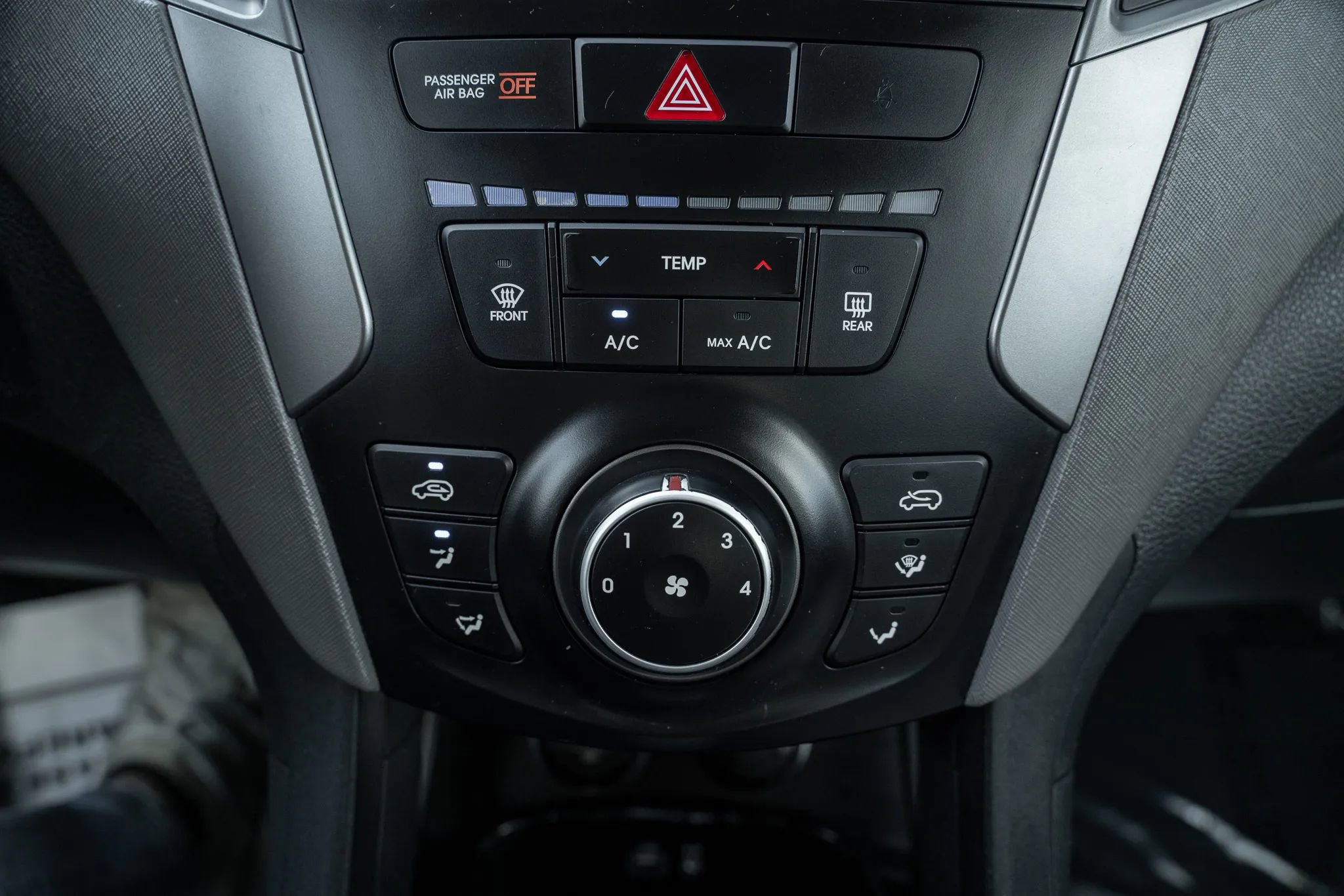 Used 2018 Hyundai Santa Fe Sport FWD image 19