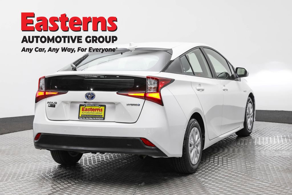 Used 2022 Toyota Prius LE image 5