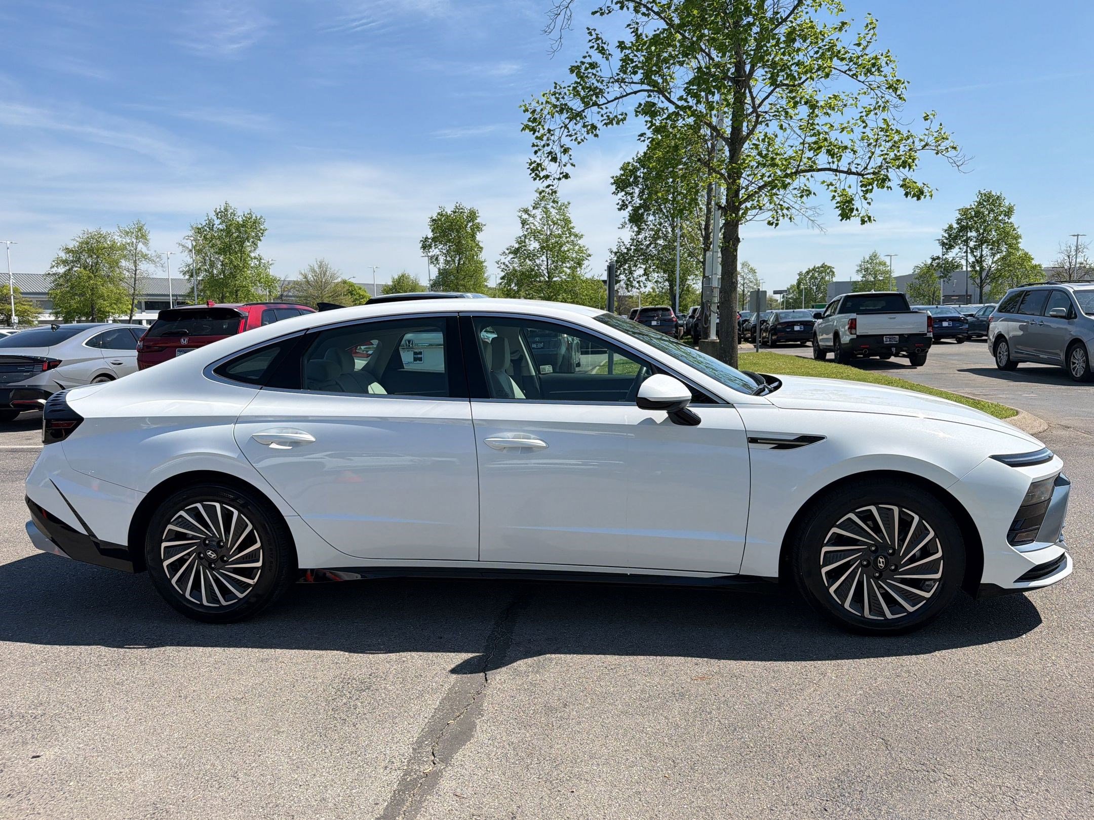 Used 2025 Hyundai Sonata SEL image 8