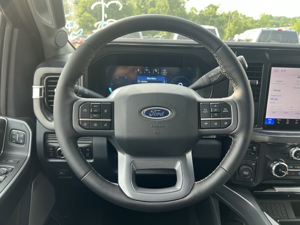 New 2025 Ford F250 Lariat image 41