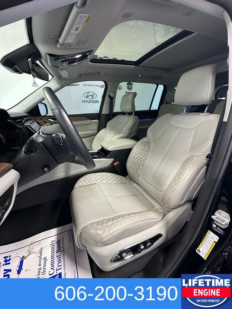 Used 2021 Jeep Grand Cherokee L Summit w/ Luxury Tech Group V image 15