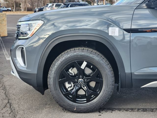 New 2026 Volkswagen Atlas Peak Edition AWD/4WD image 2