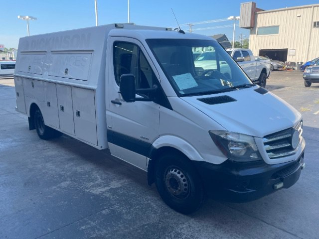 Used 2016 Mercedes-Benz Sprinter 3500 w/ Heavy Duty Front Axle Package image 8
