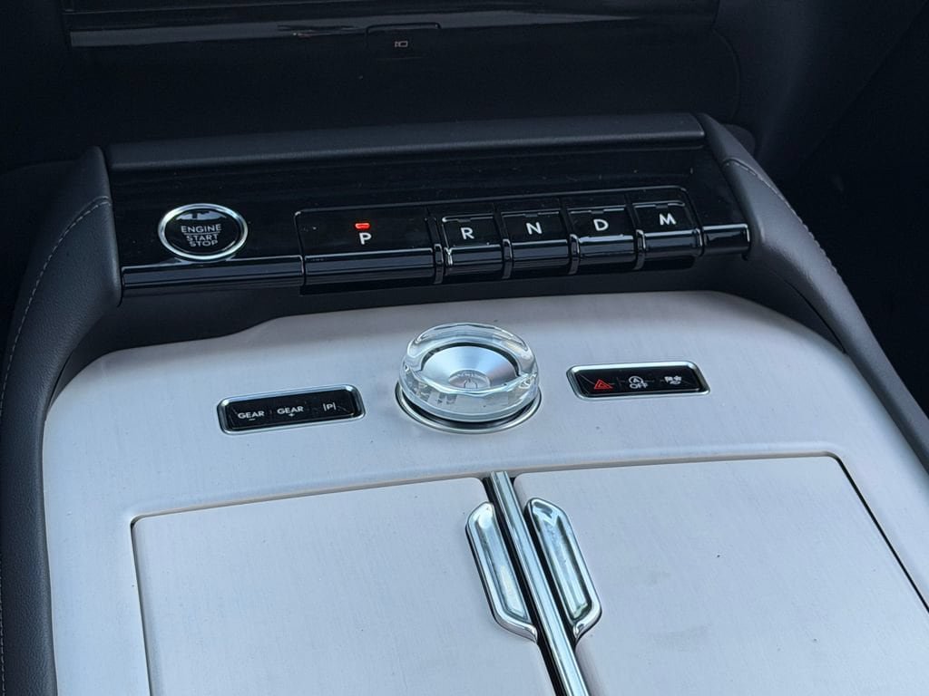New 2027 Lincoln Navigator L Reserve w/ Jet Appearance Package AWD/4WD image 22