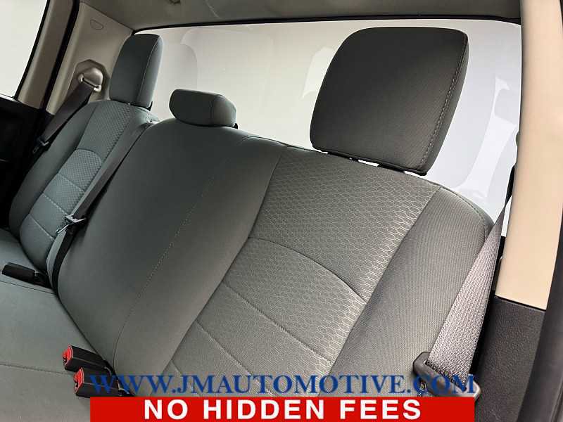 Used 2019 RAM 1500 Express AWD/4WD image 16