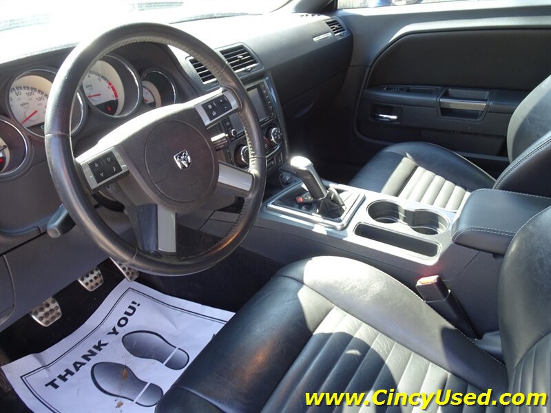 Used 2010 Dodge Challenger R/T RWD image 10
