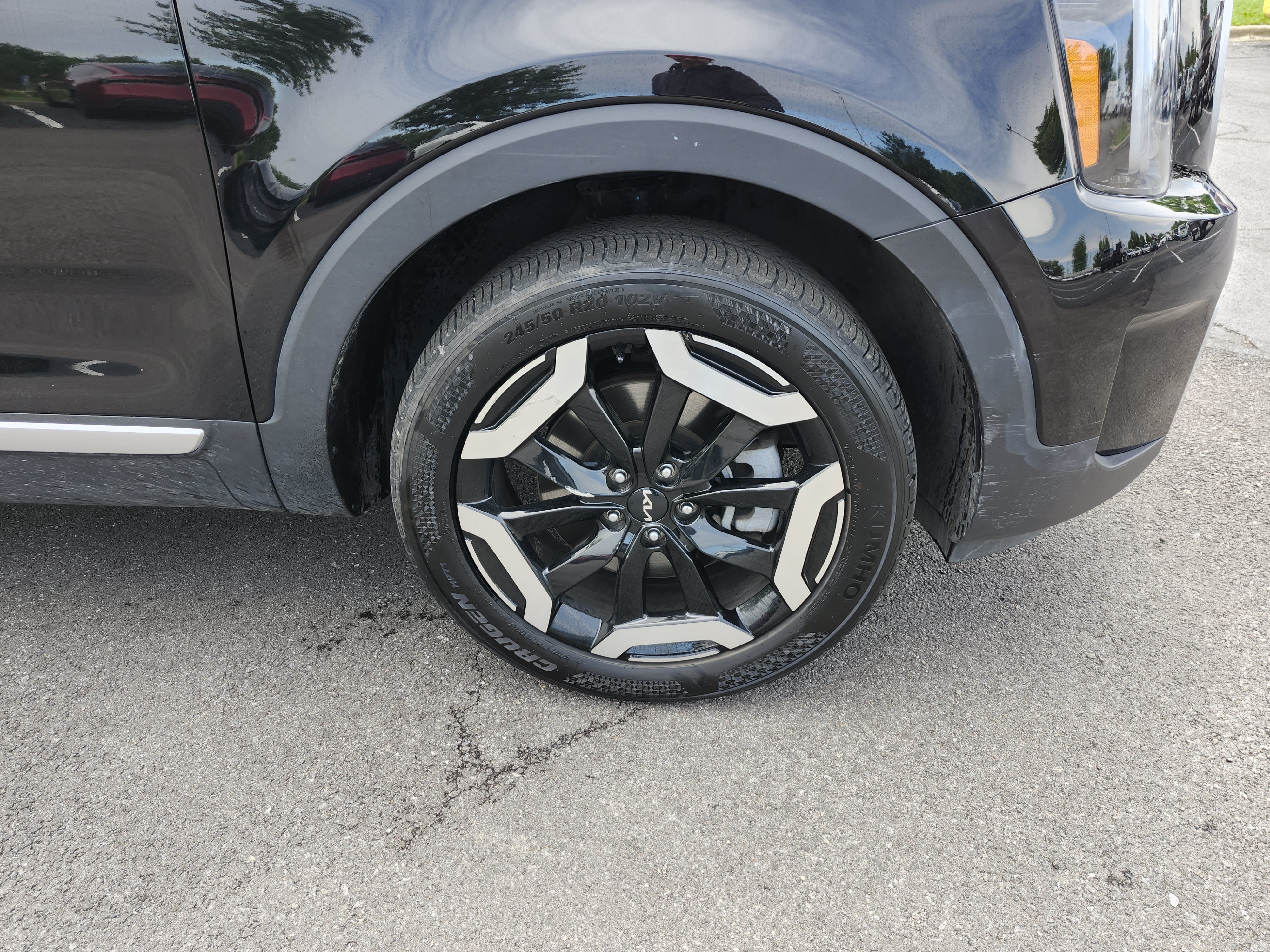 Used 2025 Kia Telluride S FWD image 13