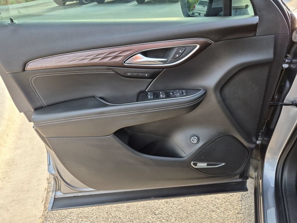 Used 2021 Buick Envision Avenir FWD image 18