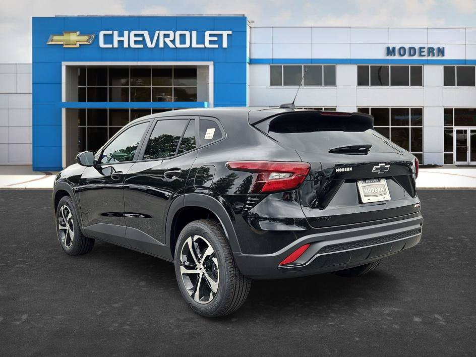 New 2026 Chevrolet Trax RS FWD image 3