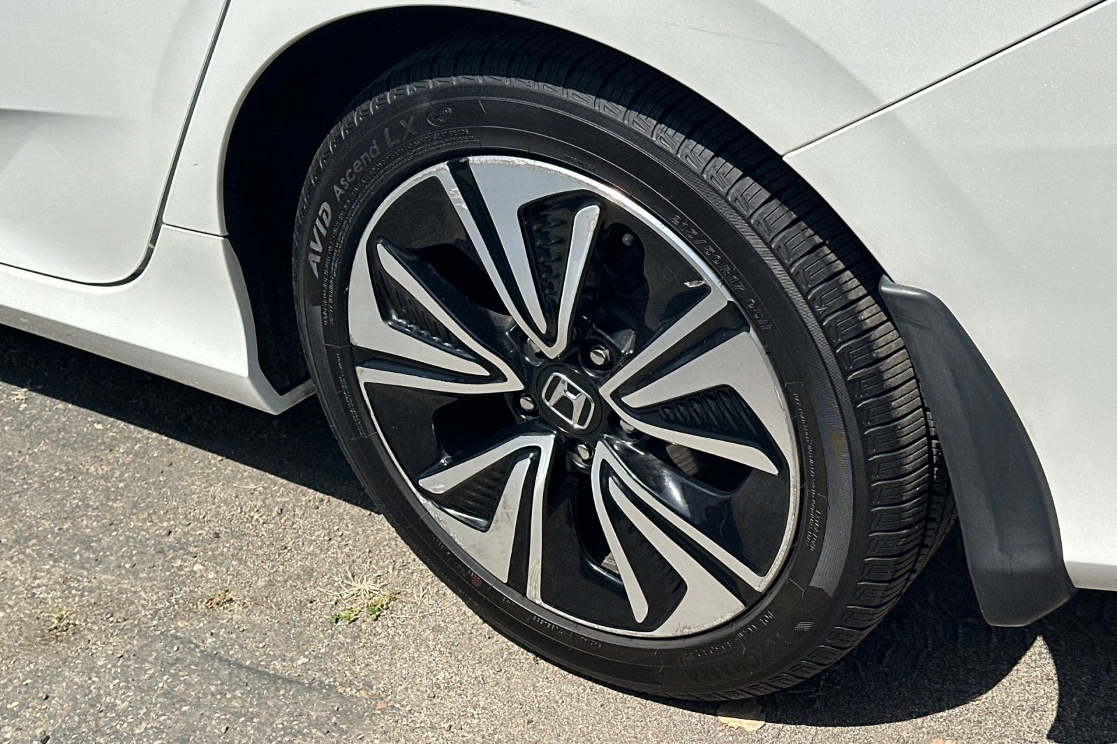 Used 2017 Honda Civic EX-L image 7