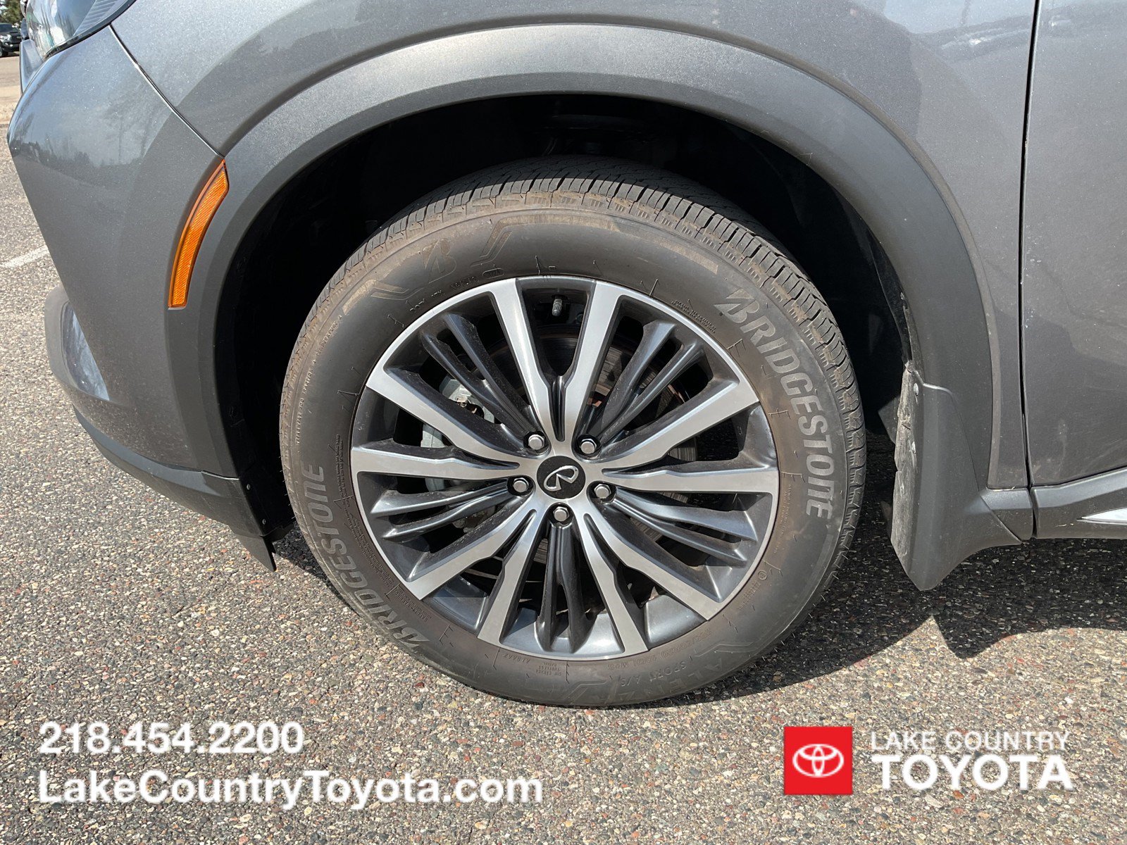 Used 2025 INFINITI QX60 Sensory AWD/4WD image 9