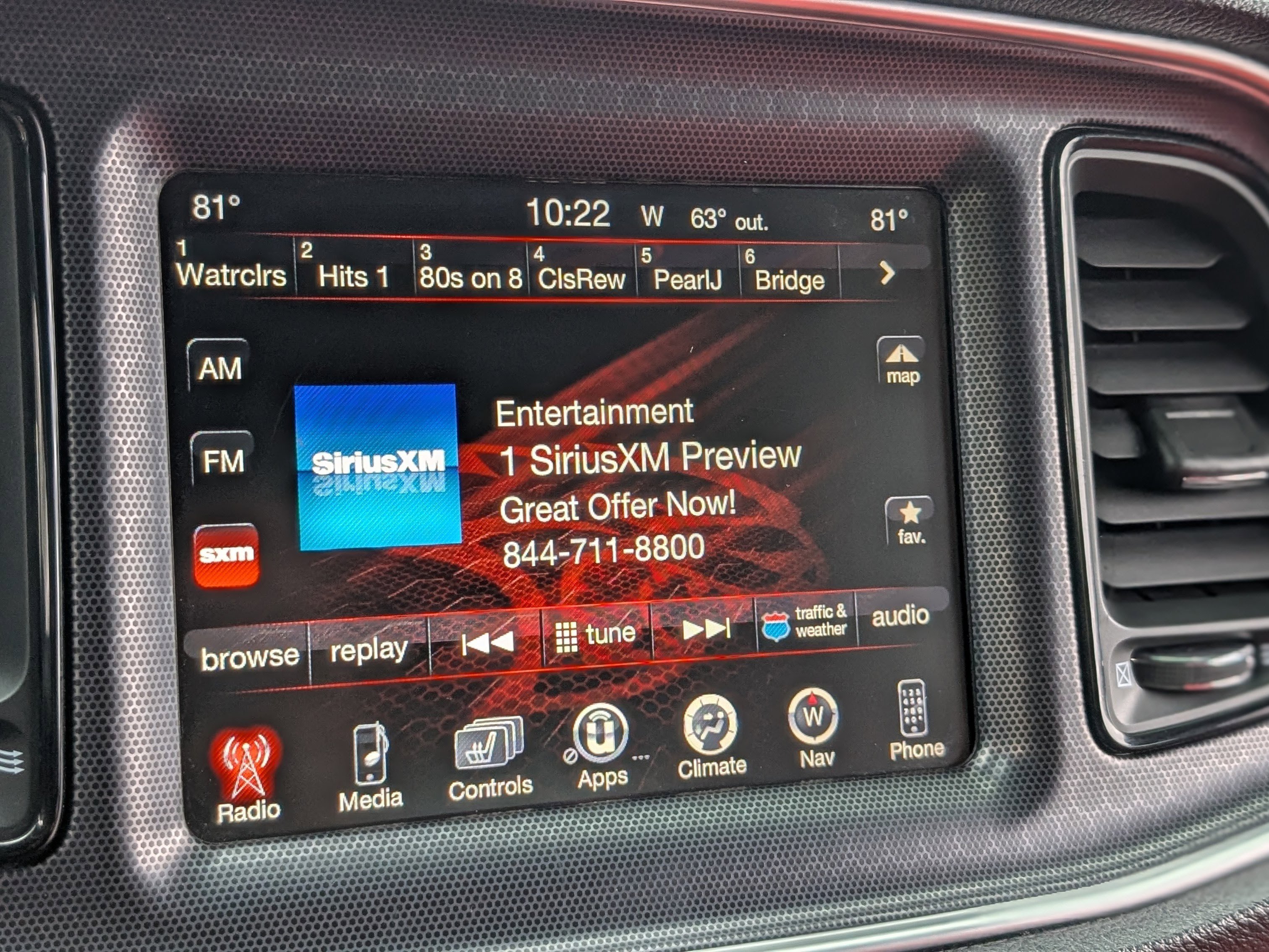 Used 2015 Dodge Challenger R/T Plus image 29