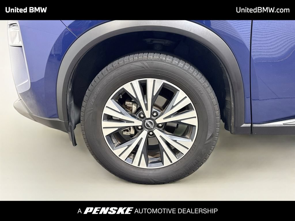 Used 2023 Nissan Rogue SV AWD/4WD image 2