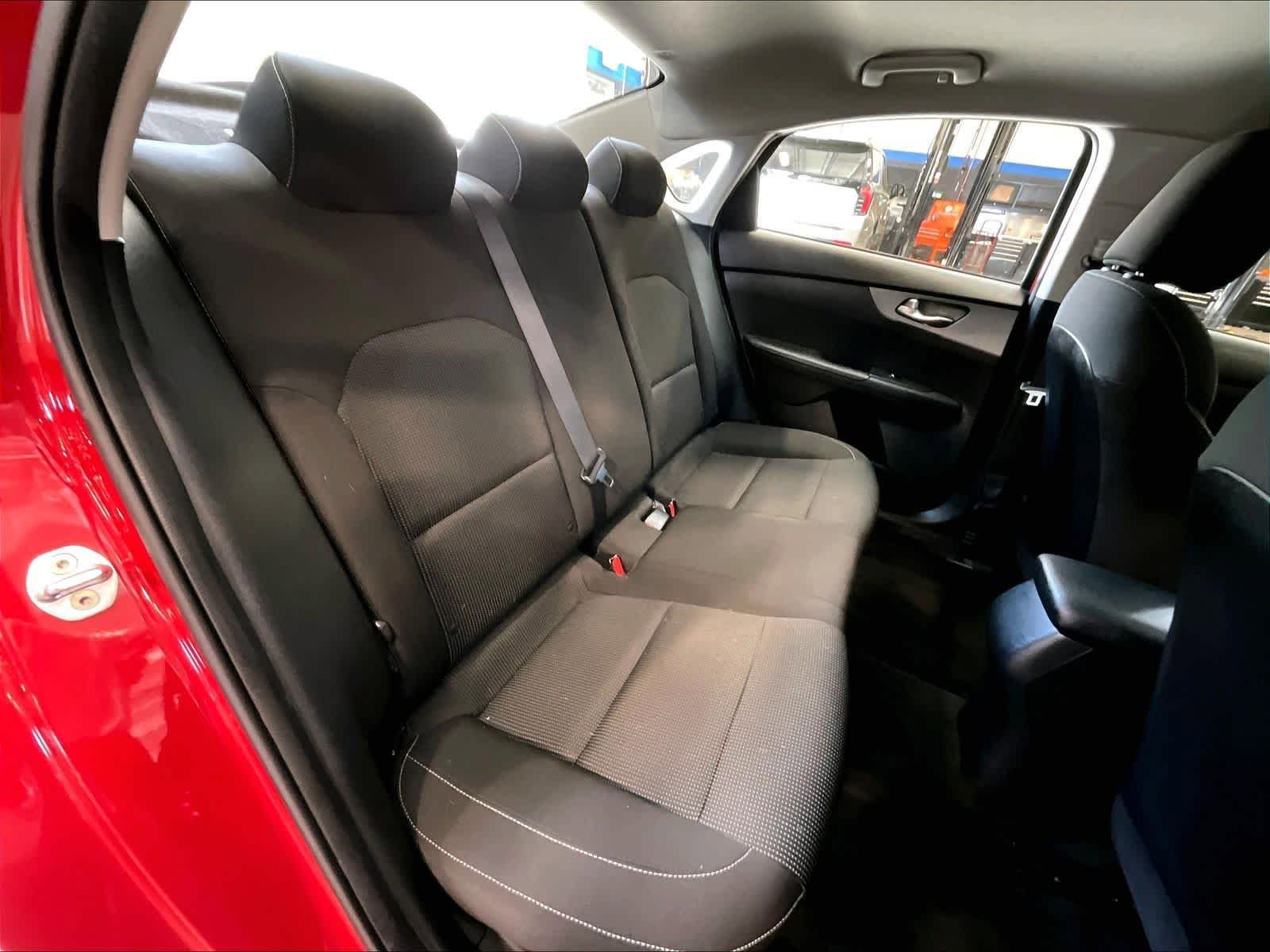 Used 2021 Kia Forte LXS FWD image 16