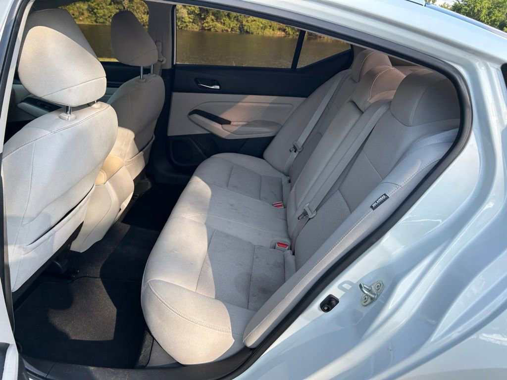 Used 2019 Nissan Altima 2.5 S FWD image 13