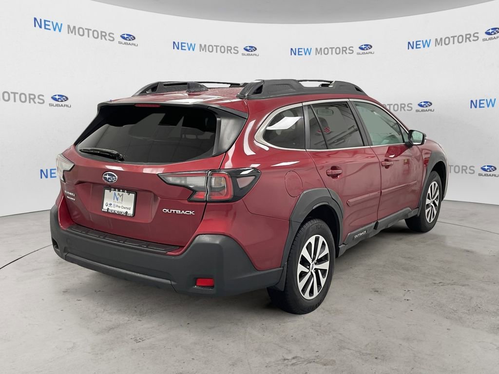 Used 2025 Subaru Outback Premium image 5