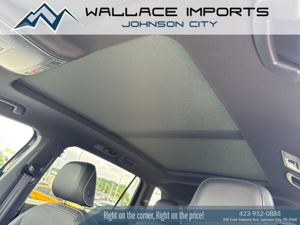 Used 2024 Volkswagen Tiguan SEL R-Line AWD/4WD image 15