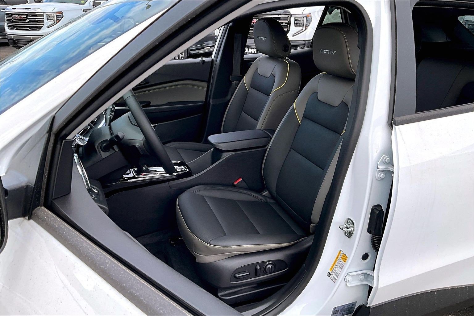 New 2026 Chevrolet Trax ACTIV w/ Driver Confidence Package image 9