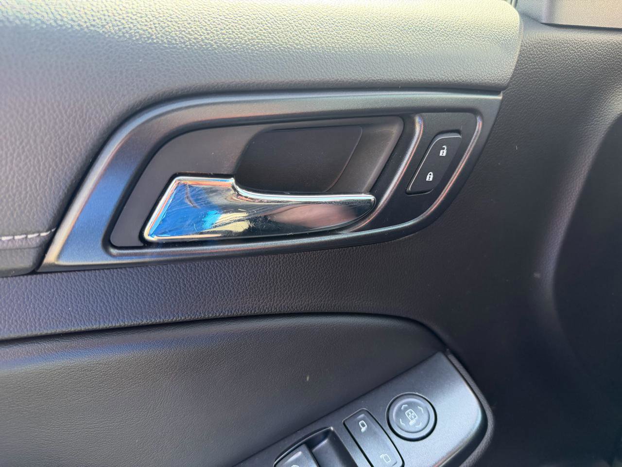 Used 2017 GMC Yukon SLE w/ SLE Value Package image 44