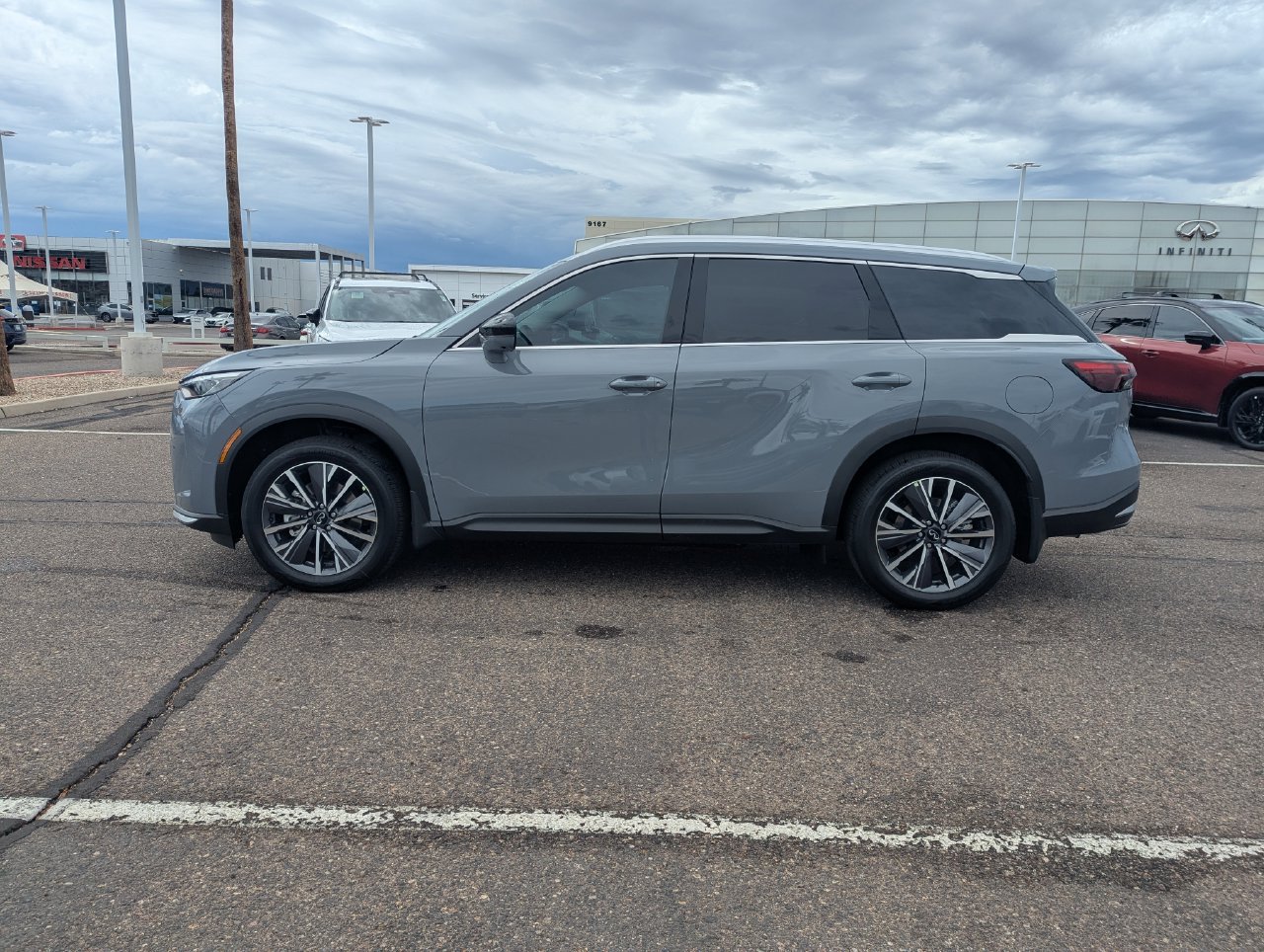 New 2027 INFINITI QX60 Luxe FWD image 4