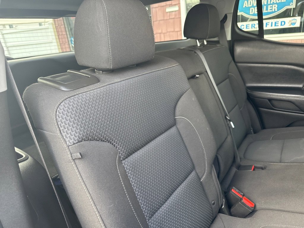 Used 2020 GMC Acadia SLE image 13