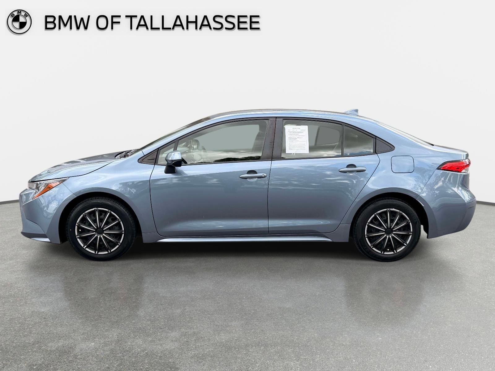 Used 2022 Toyota Corolla LE image 9