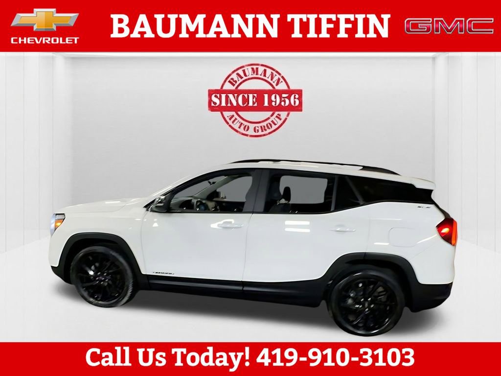 Used 2023 GMC Terrain SLE w/ Driver Convenience Package FWD image 12