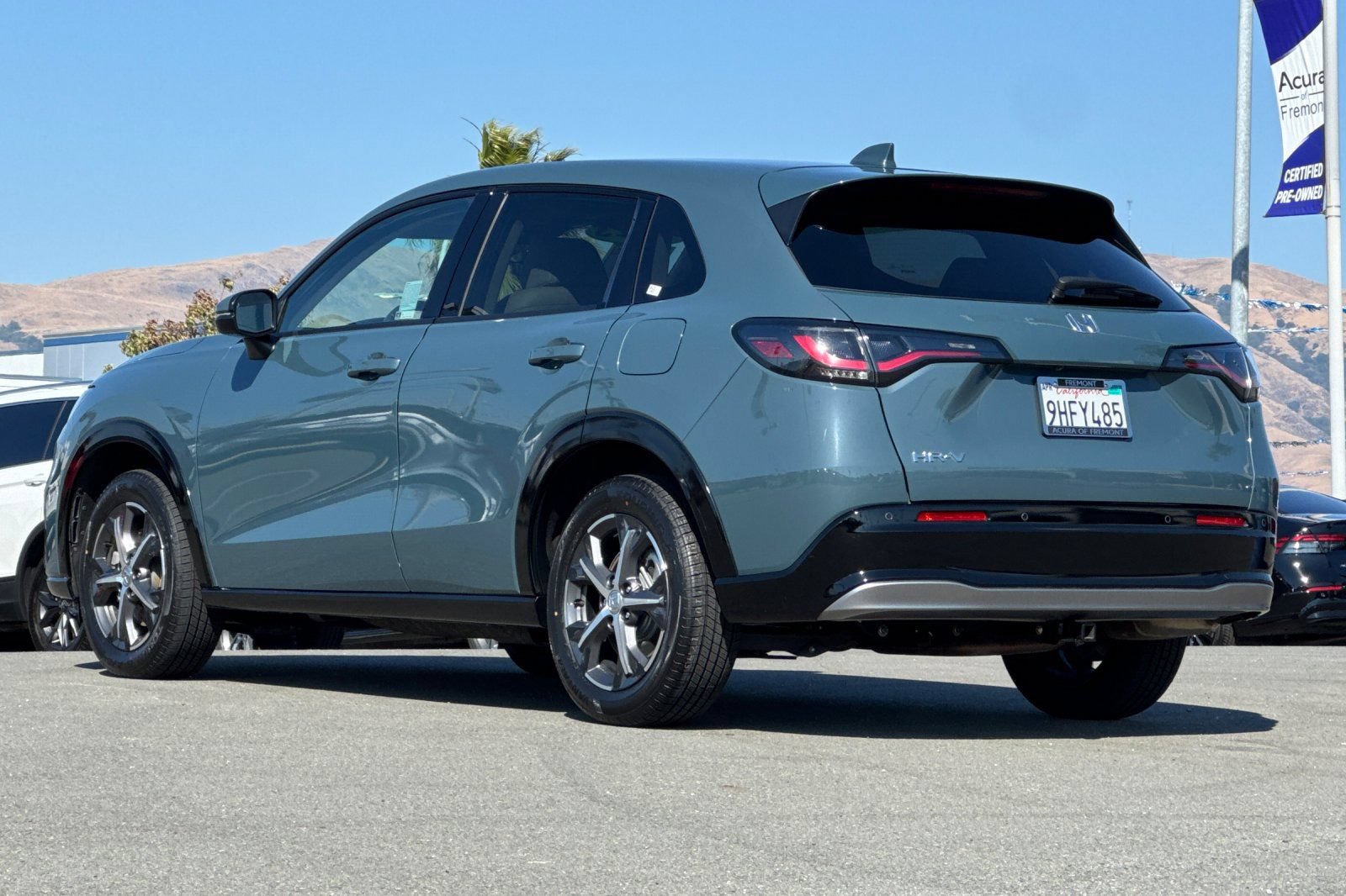 Used 2023 Honda HR-V EX-L image 6