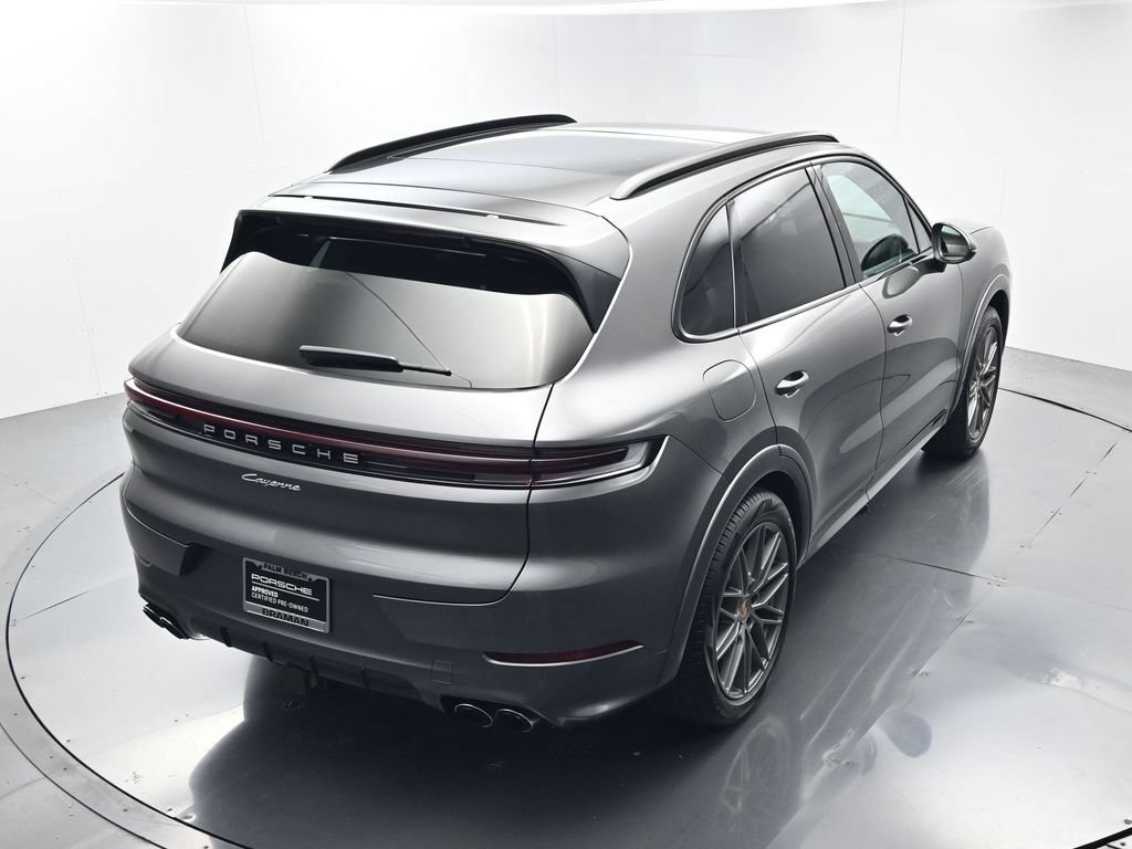 Certified 2025 Porsche Cayenne AWD/4WD image 36