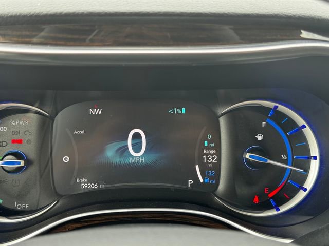 Certified 2023 Chrysler Pacifica Limited image 29