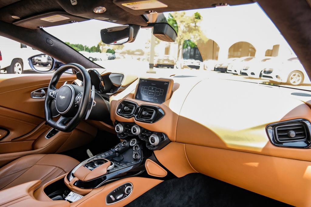 Used 2020 Aston Martin V8 Vantage Coupe RWD image 10