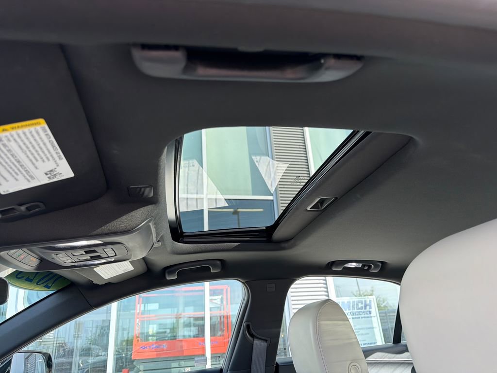 Used 2023 Cadillac CT4 Premium Luxury w/ Technology Package image 21