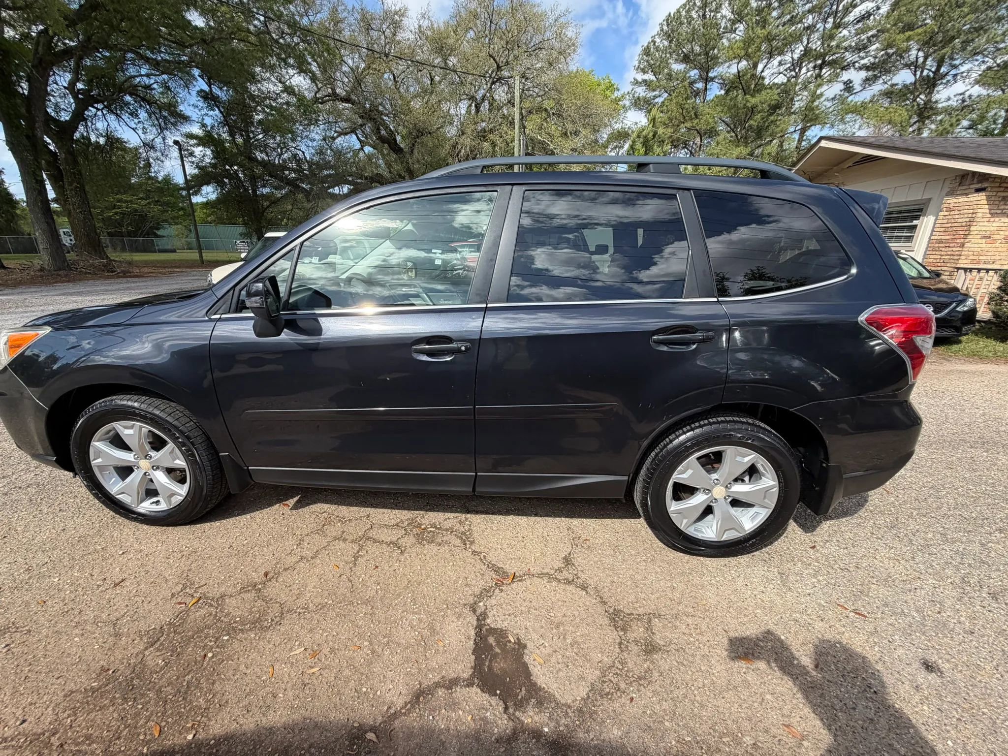 Used 2014 Subaru Forester 2.5i Touring image 8
