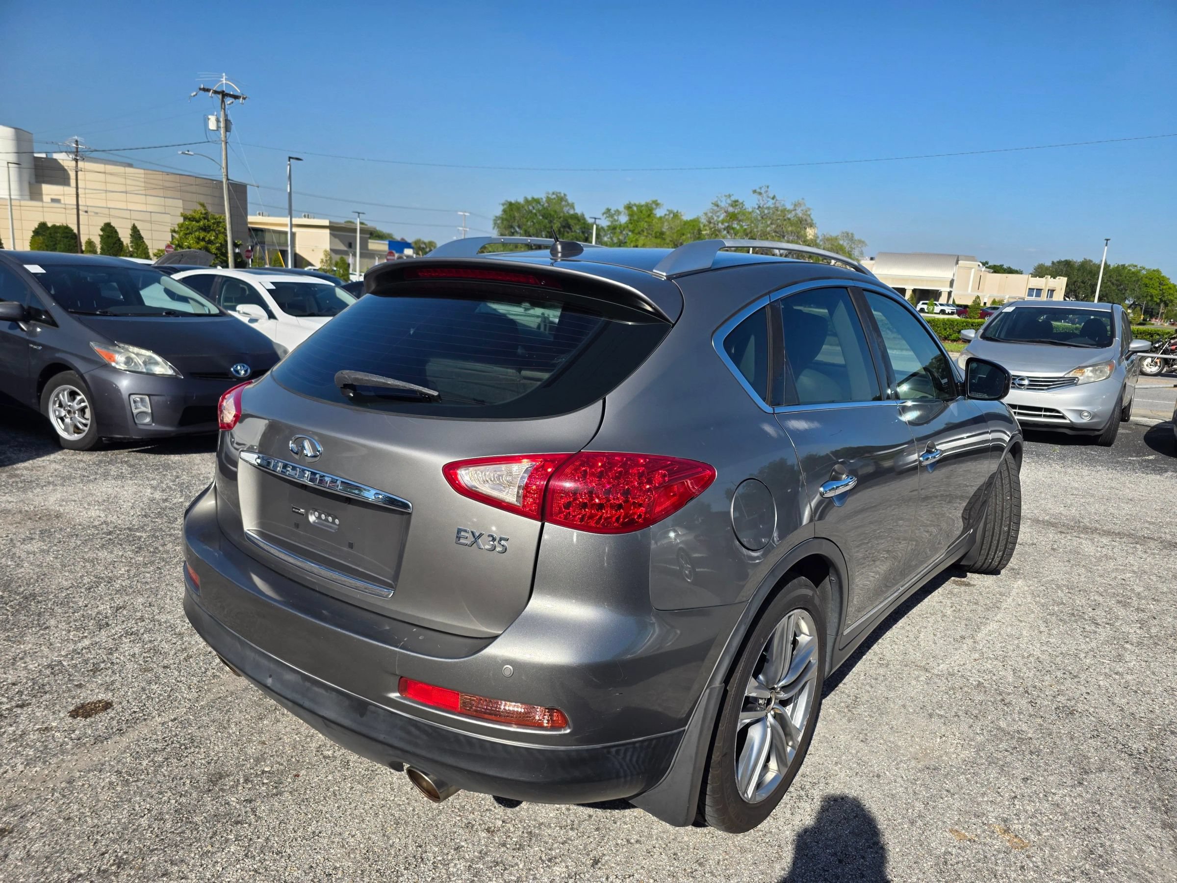 Used 2010 INFINITI EX35 Journey RWD image 7
