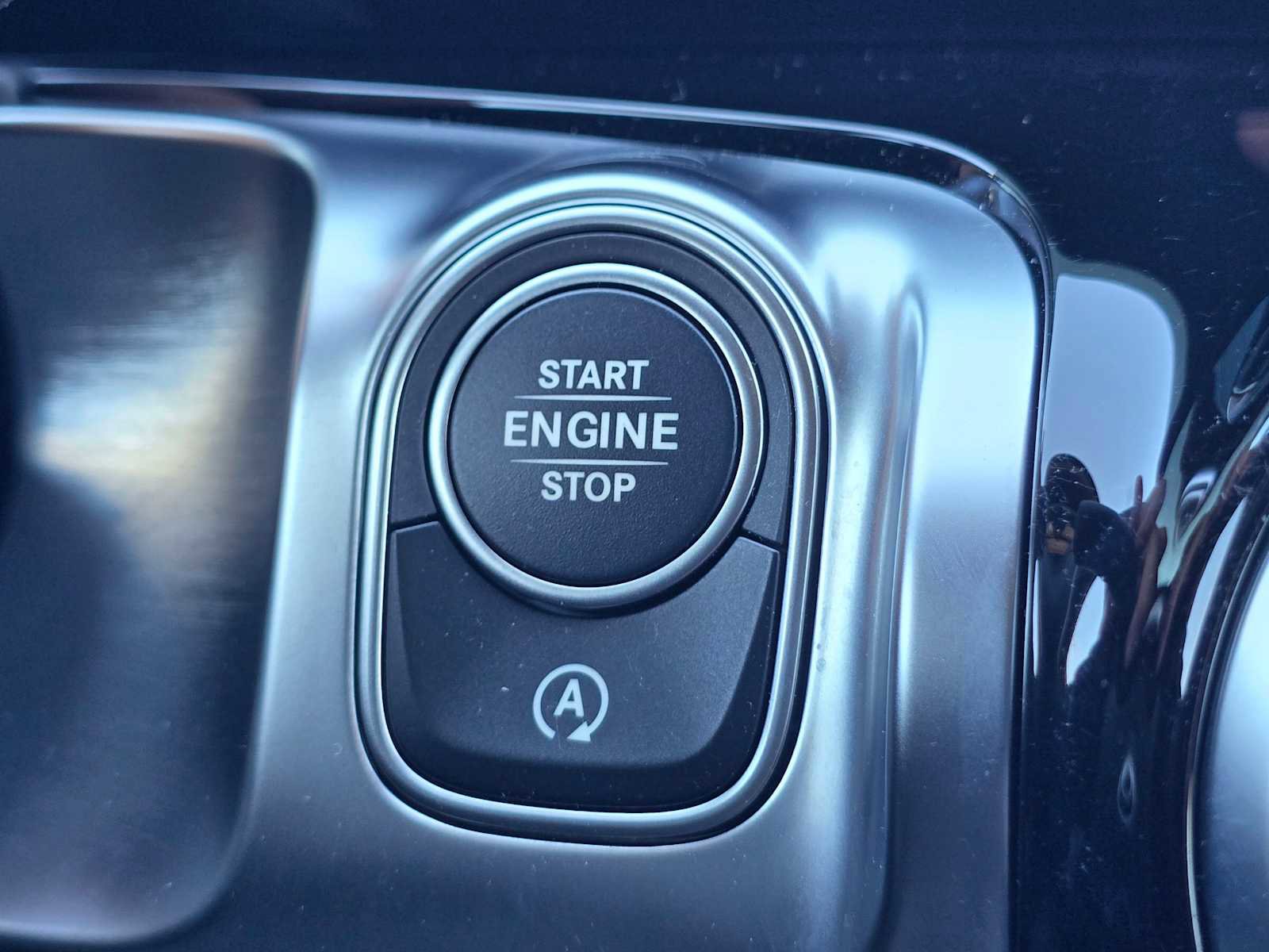 Used 2026 Mercedes-Benz GLB 250 image 34