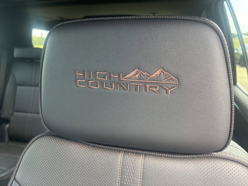 New 2026 Chevrolet Tahoe High Country w/ Sun And Tow Package AWD/4WD image 34