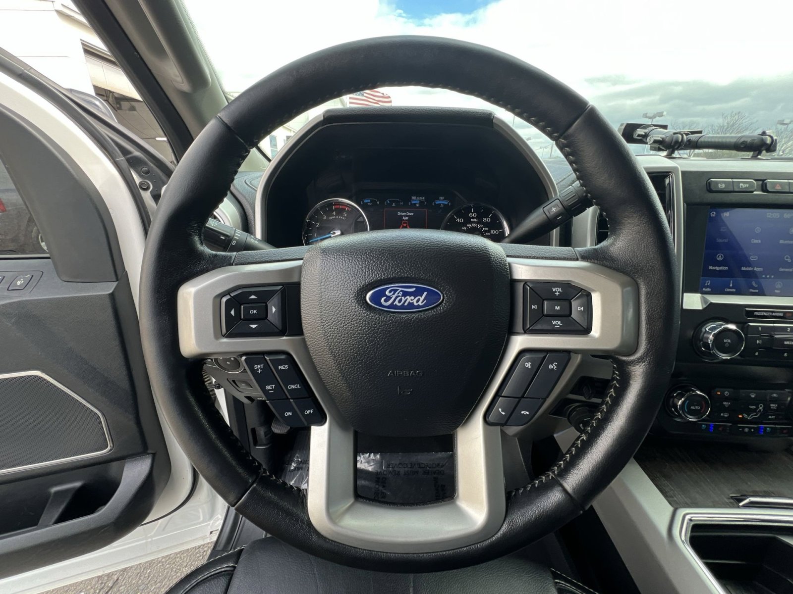 Used 2021 Ford F250 Lariat image 16