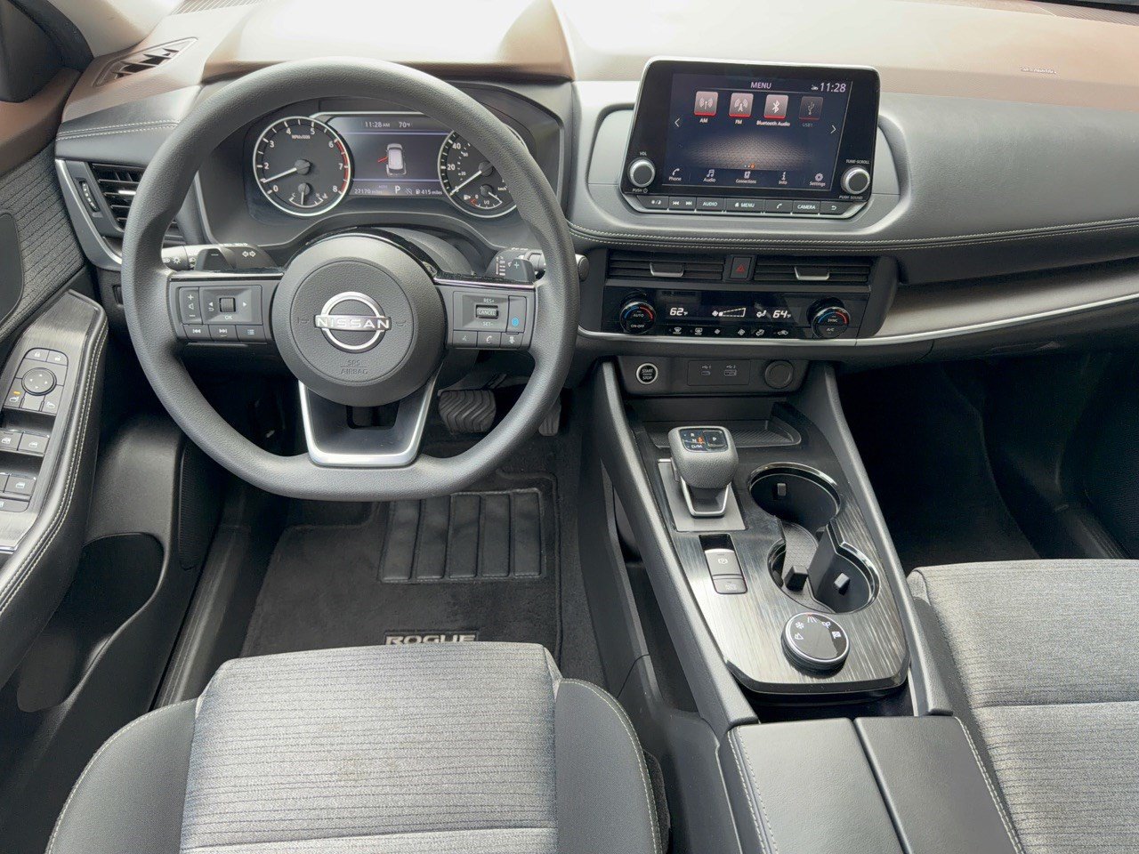 Used 2023 Nissan Rogue SV AWD/4WD image 17