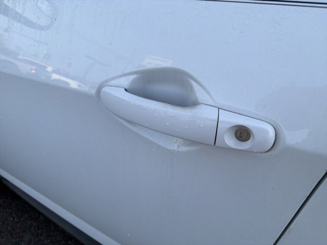 Used 2013 Chevrolet Equinox LT w/ All Star Package image 26