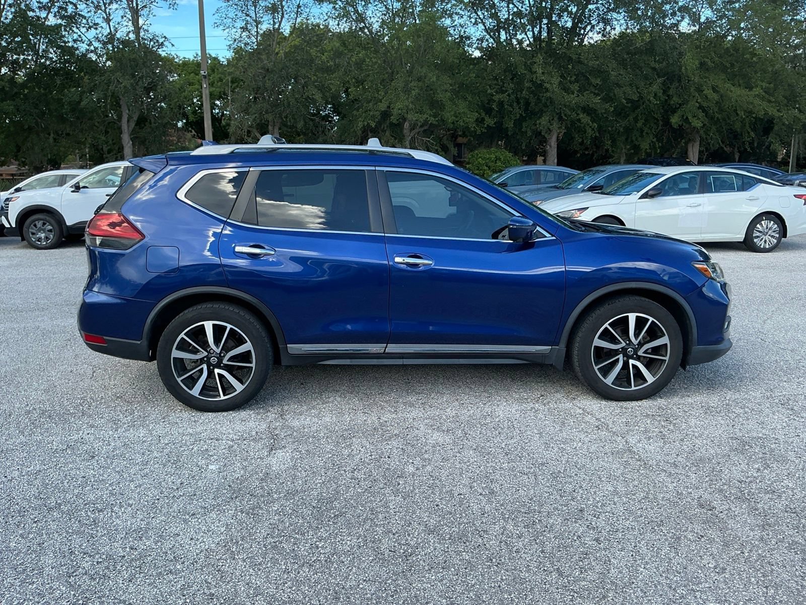 Used 2020 Nissan Rogue SL w/ Premium Package FWD image 10