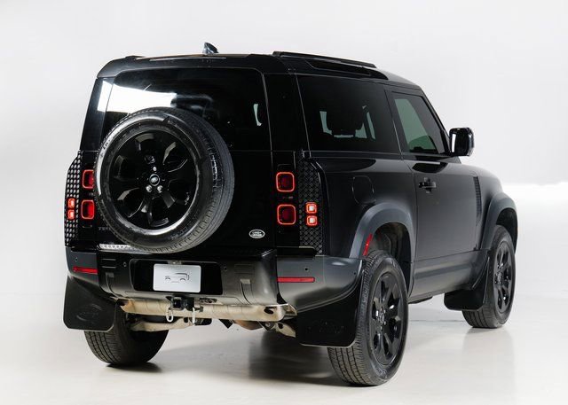 Used 2023 Land Rover Defender 90 S image 2