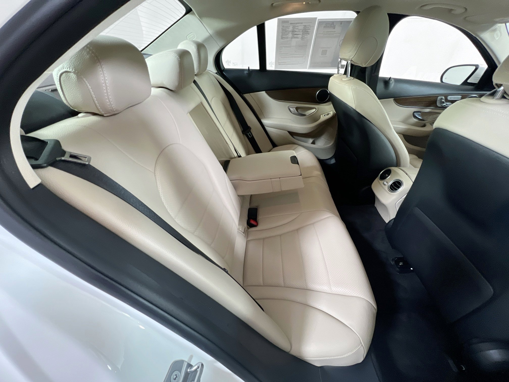 Used 2019 Mercedes-Benz C 300 4MATIC Sedan image 27