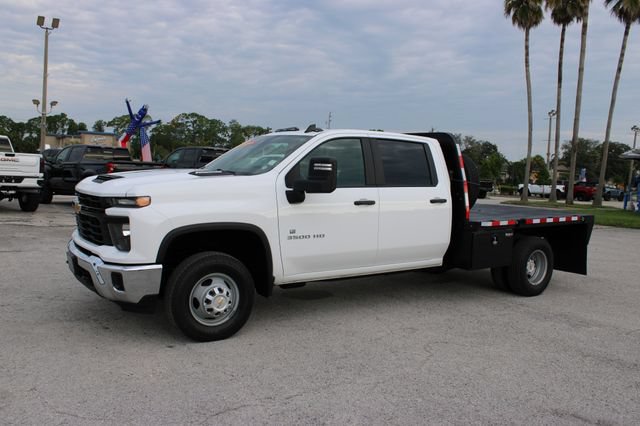 Used 2025 Chevrolet Silverado 3500 W/T w/ WT Convenience Package AWD/4WD image 5